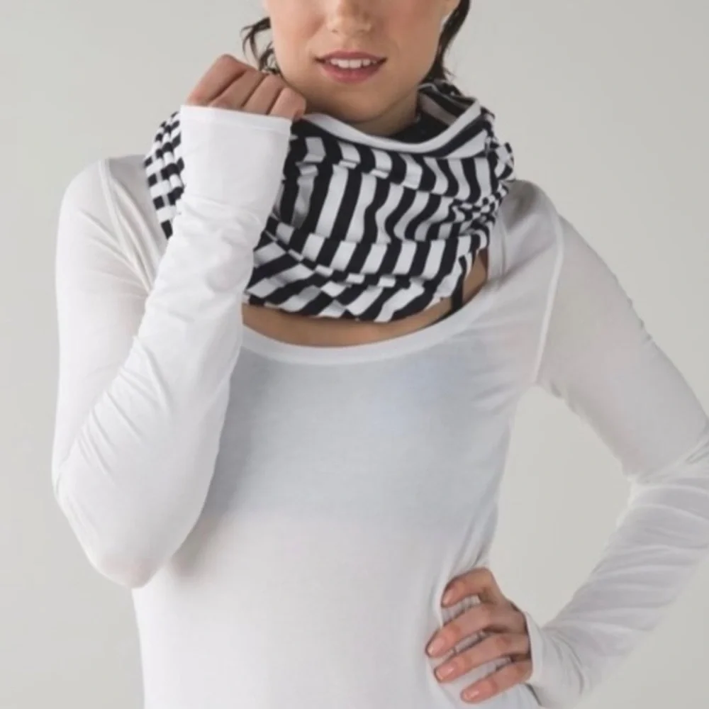 Lululemon Black and White Striped Vinyasa Scarf